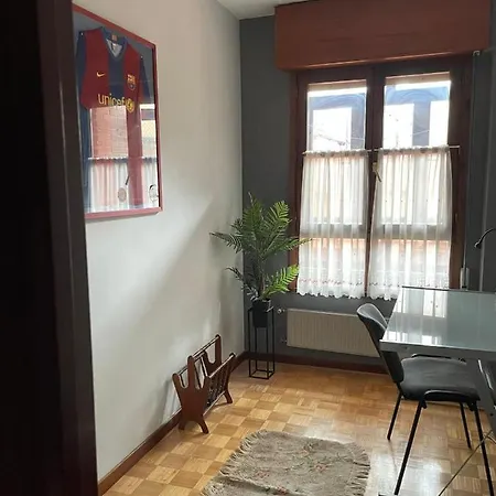 Piso Amplio Y Acogedor * Noreña